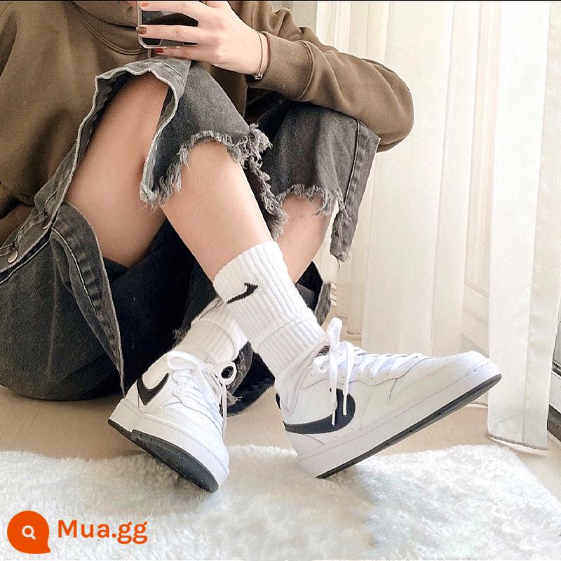 Giày nữ Nike Nike aj chính thức hàng đầu mới màu đỏ chính hãng Air Force One giày thể thao mùa đông giày thường - BQ5448-104/Giày thể thao gấu trúc đen trắng