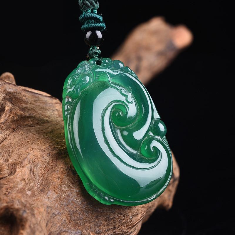 Boutique One -dollar Đấu giá của Hoàng đế tự nhiên xanh Yang Green Chalcedony Ruyi Mặt dây chuyền Jade Mặt dây chuyền Mẫu vòng cổ nam và nữ