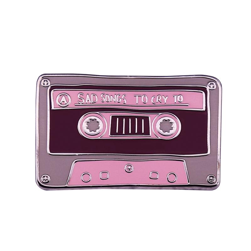 Bài hát tình cảm Cry Pink Cassette Trâm