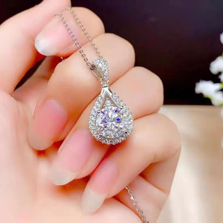 PT950 Bạch Kim Moissanite Nhập Khẩu Mỹ Một Carat Cao Cấp Siêu Giọt Nước Hình Quả Lê Vòng Cổ Kim Cương Xương Đòn Dây Chuyền