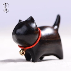 Little black cat gỗ đàn hương chơi trang trí mèo con dễ thương ban đầu handmade mini máy tính để bàn chữa bệnh sáng tạo món quà đơn giản