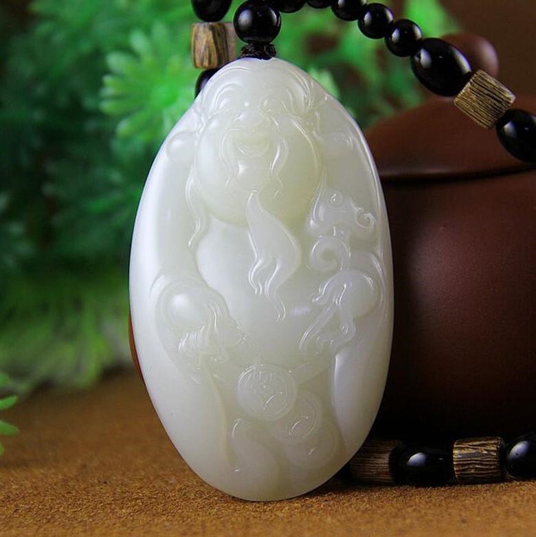 Một đồng nhân đấu giá tự nhiên Jade Xinjiang Hetian Jade Hạt thô tay cầm tay cầm tay cầm màu trắng