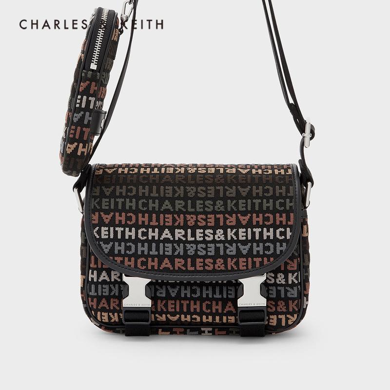 Túi xách nữ CHARLES&KEITH mùa thu đông CK2-80270600 túi vuông nhỏ cho nữ túi máy ảnh Messenger đơn giản