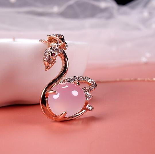 Fack của vụ rò rỉ một vụ bắn nhân Yuan sắp kết thúc loại đá tự nhiên Chalcedony Swan mặt dây chuyền Jade để cho đi chuỗi