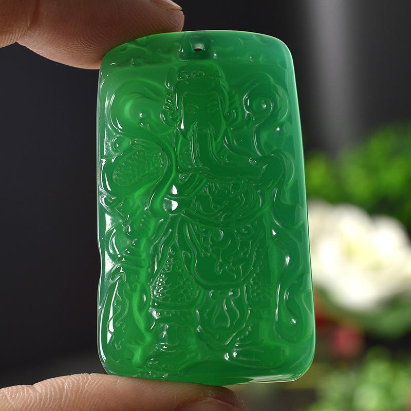 Một nhân dân tệ đấu giá mặt dây chuyền Chrysoprase Quan Công thương hiệu ngọc bích an toàn và âm thanh vuông thương hiệu Wu Caishen nam và nữ mặt dây chuyền ngọc bích vòng cổ