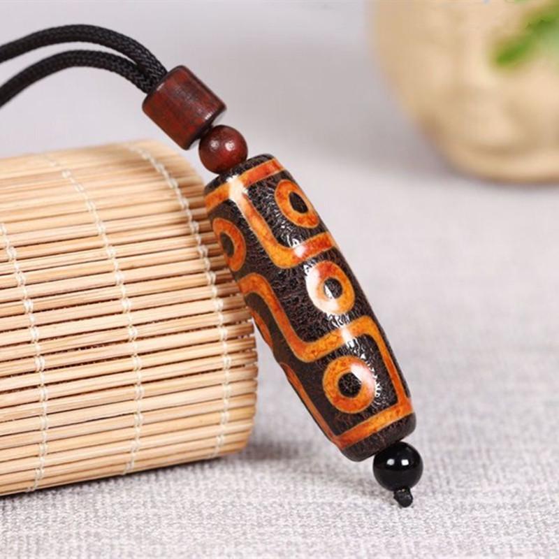 Một cuộc đấu giá Yuan Đấu giá Tây Tạng Agate Fire cho chín -eye Bead Mặt dây chuyền tự nhiên Sky -edy Stone đá phiến Tưởng nhớ