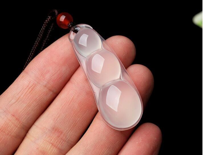 Một nhân dân tệ đấu giá chalcedony tự nhiên đậu xanh mặt dây chuyền băng loài chalcedony phước lành đậu mặt dây chuyền ngọc bích miễn phí vận chuyển