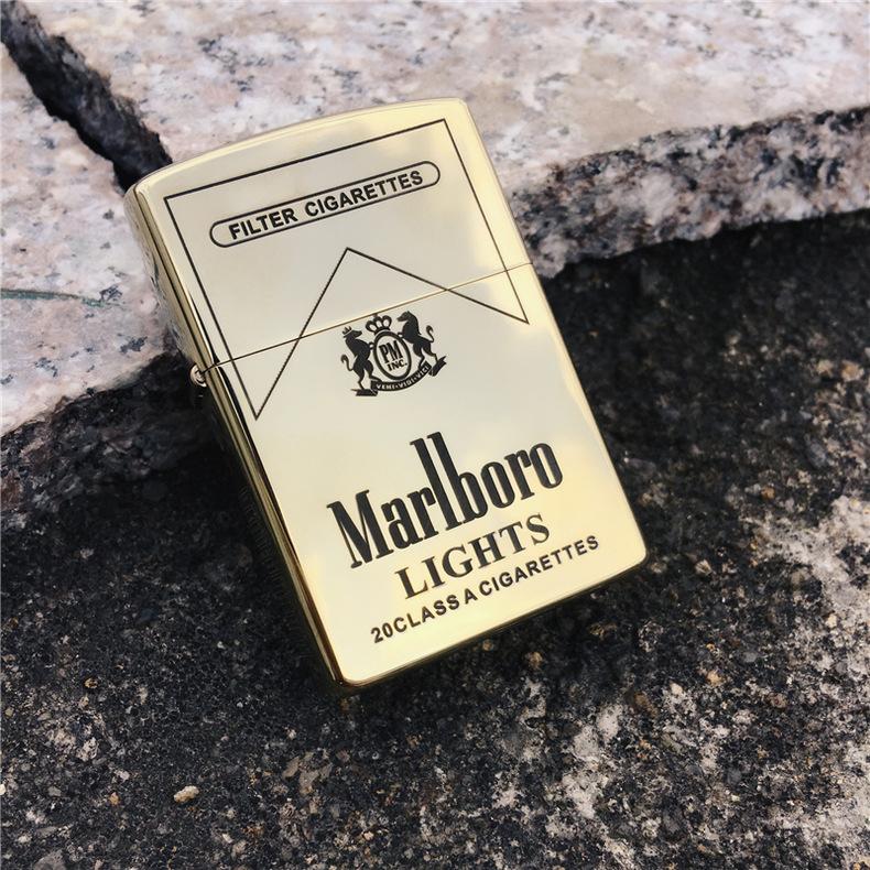 Bật lửa dầu hỏa retro đồng nguyên chất cá tính khắc laser bật lửa Marlboro chữ quà tặng