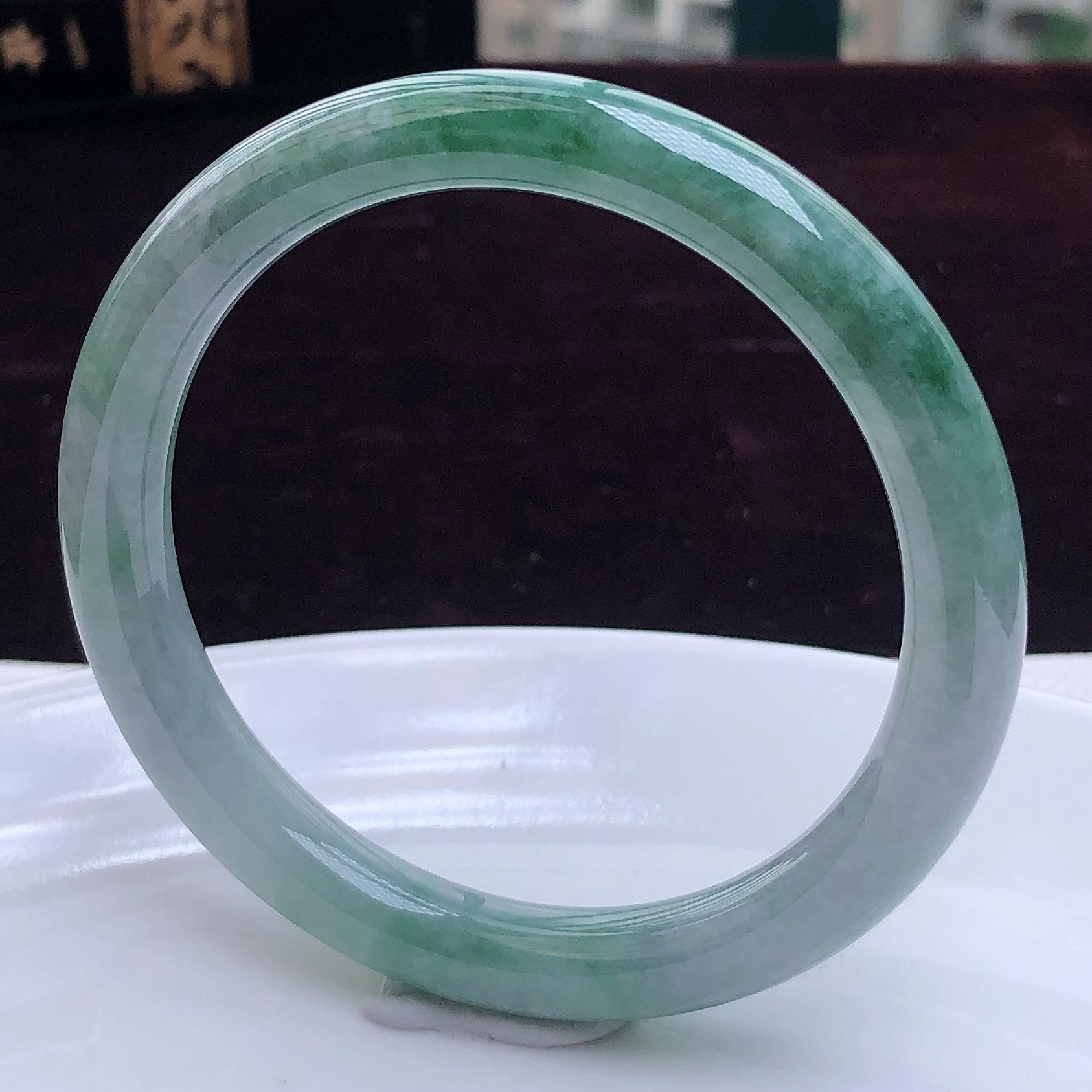 Circle Miệng 55,8mm tự nhiên tự nhiên thuần túy Miêu ngọc lục bảo Một hàng hóa sáng bóng, rung động vòng tròn màu xanh lá cây Jade Jade Jade 35,94g