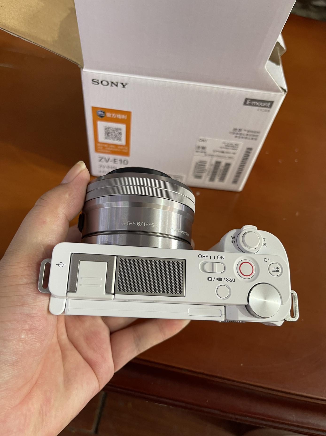 Sony/Sony ZV-E10 Máy ảnh ống nhòm siêu nhỏ Sony zve10 video tạo tác máy ảnh ống nhòm siêu nhỏ camera selfie du lịch vlog