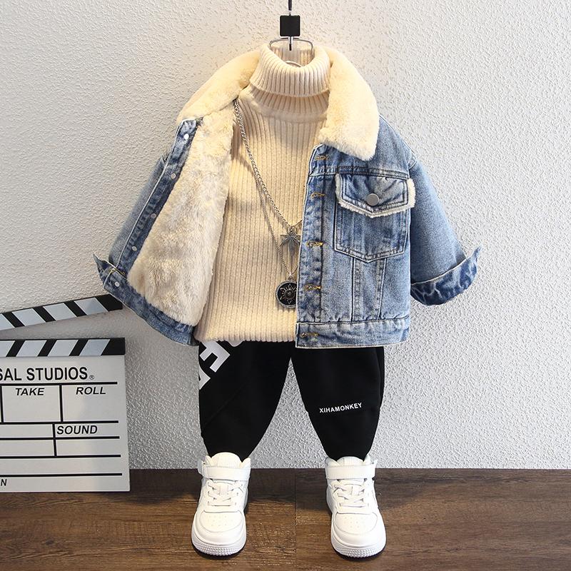 Áo khoác denim trẻ em có lông cừu dày dặn 2022 new baby phong cách nước ngoài ấm áp mùa đông bé trai đẹp trai quần áo mùa đông