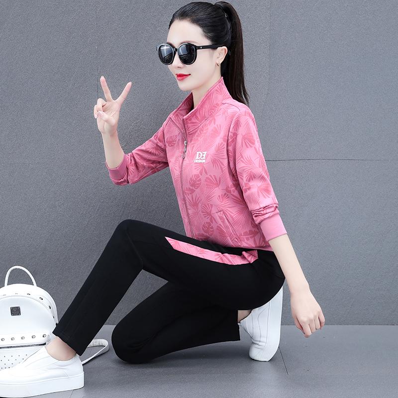 Bộ đồ thể thao nữ trung niên xuân thu 2023 phong cách nước ngoài mới thời trang áo cardigan cổ đứng chạy bộ thường ngày hai mảnh