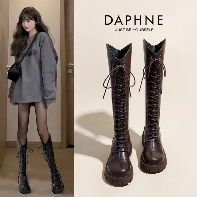 Giày cao cổ đế dày Daphne dành cho nữ 2023 mới mùa thu đông cổ chữ V cổ chữ V Giày bốt buộc dây gót dày Giày đi xe kiểu Anh