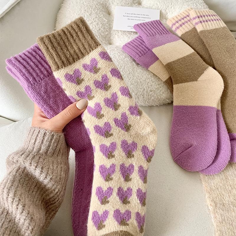 Nick Socks là người bạn đồng hành chu đáo trong mùa đông! Khăn dày màu tím giữ ấm mùa đông cho nữ, dài vừa đơn giản