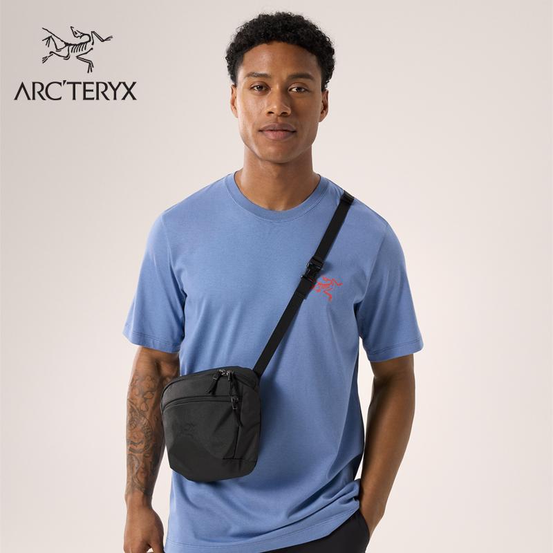 Túi đeo thắt lưng ARC'TERYX MANTIS 2 WAIST PACK xách tay dành cho nam và nữ cùng phong cách