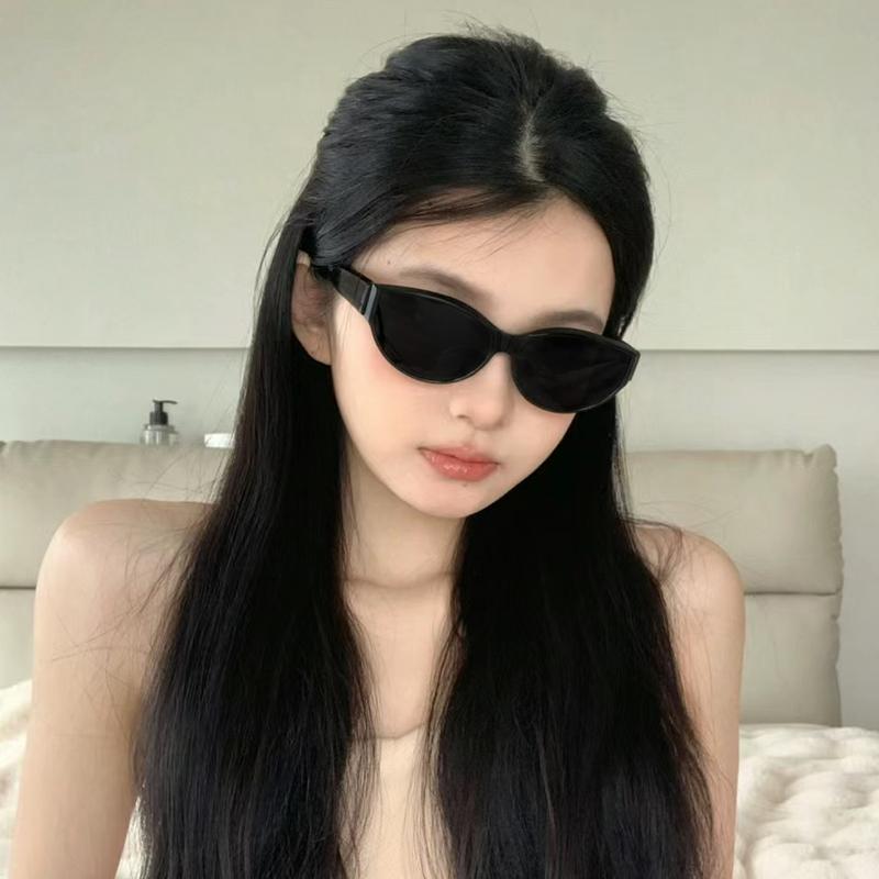 Jennie cùng phong cách kính mát dành cho nữ retro hottie mắt mèo gọng nhỏ kính GM phân cực chống tia cực tím kính mát mặt nhỏ