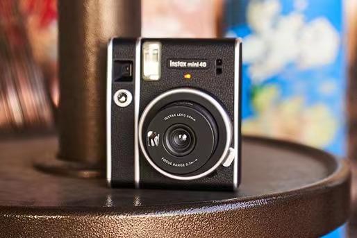 Hàng tại chỗ! Bộ máy ảnh Fujifilm INSTAX Mini 40 chính hãng mới có số lượng giới hạn