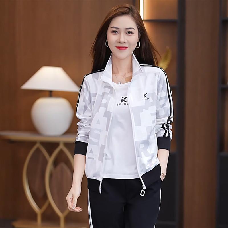 Bộ Đồ Thể Thao Thời Trang Của Mẹ Nữ Xuân Thu Tính Khí Giảm Tuổi Du Lịch Chạy Bộ Mới Áo Khoác Thường Bộ ba món